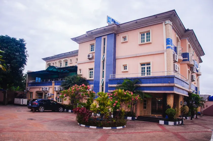 Abanet Hotel & Suites - Image 1