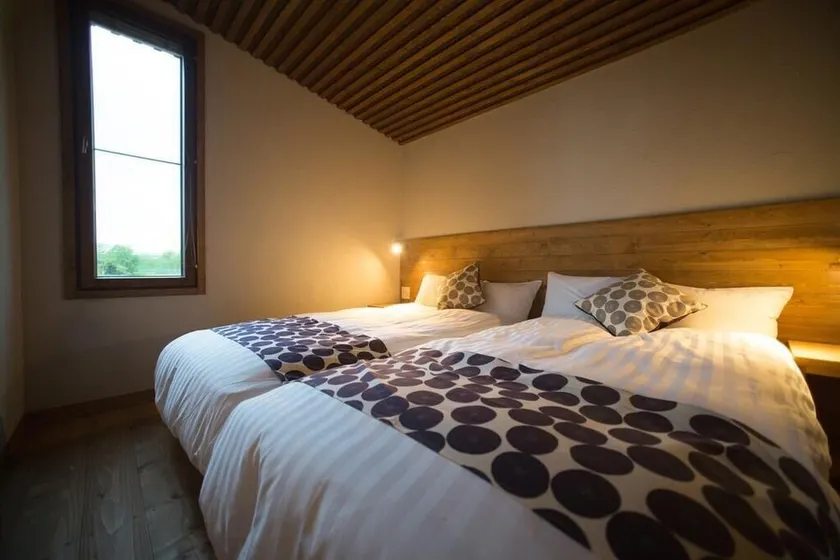 Cottage Ekara - Image 1
