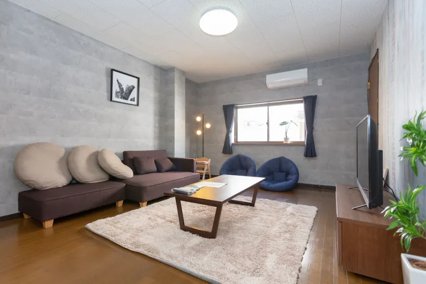 Uhome Tengachaya Villa - Image 1
