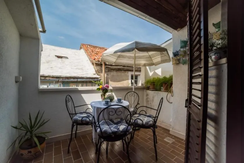 Apartment Ela A2 mali Sutivan, Island Brac - Image 1