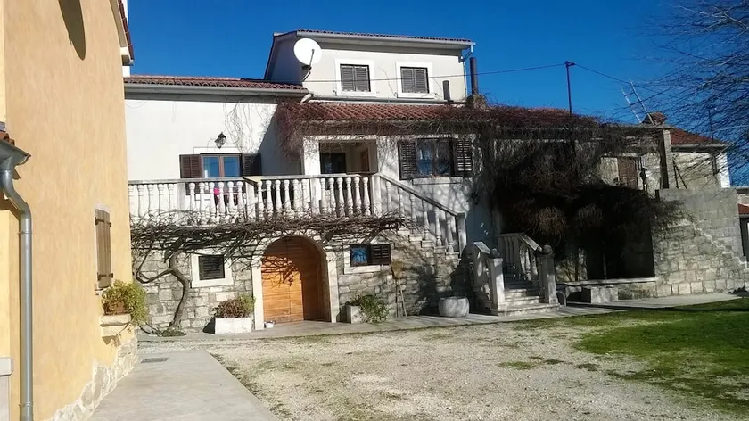 House With one Bedroom in Pican, With Wonderful Mountain View, Enclose - Image 1