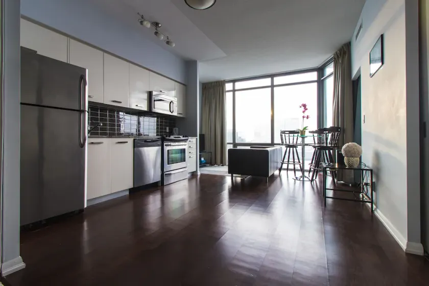 Vacation In Toronto Suites - Image 1