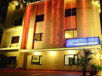 Hotel Avalon Taj by OYO Rooms - Image 1