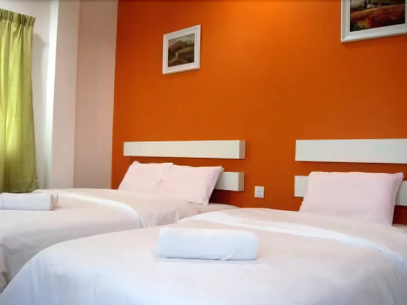 FB Hotel By OYO Rooms - Image 1