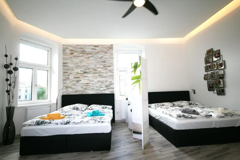 Vienna CityApartments-Luxury Apartment 2 - Image 1