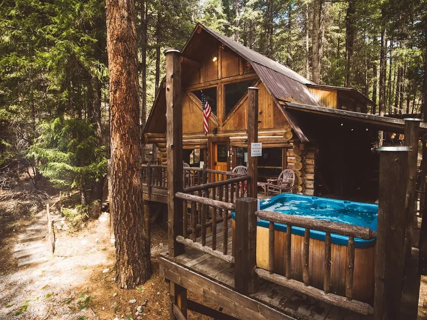 Guten Cabin - Image 1