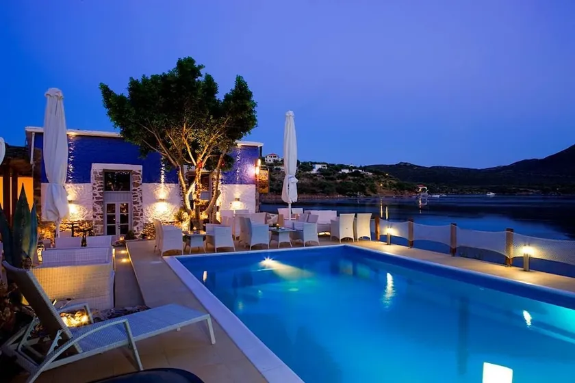 Porto Cadena Residences - Image 1