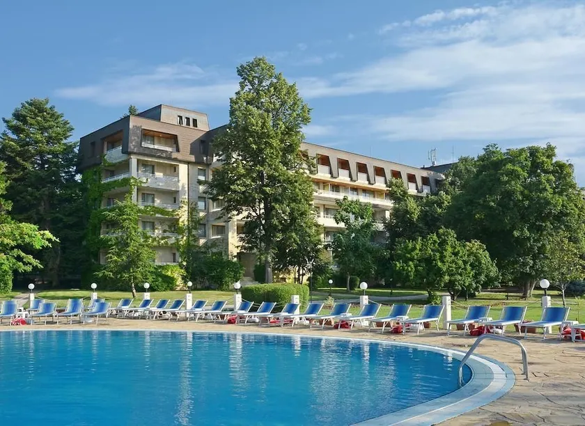 Lotos Hotel - Image 1