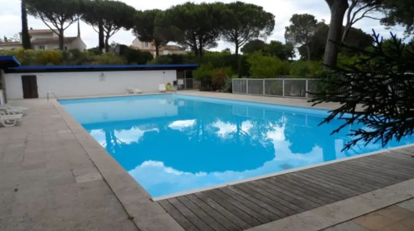 House With in Grimaud With Wonderful sea View Pool Access - Image 1