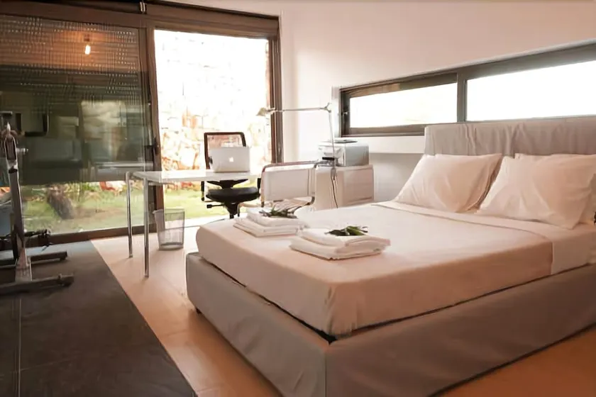 Minimal Deco Villa - Image 1