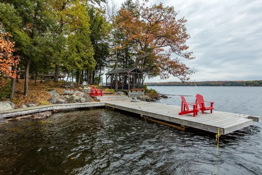 Dream Weaver - Come Enjoy Privacy & Stunning Long Lake Views of Muskoka! - Image 1