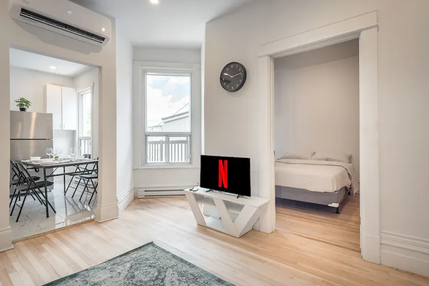 BRIGHT n COZY 4BedR in the HEART of MTL - Image 1