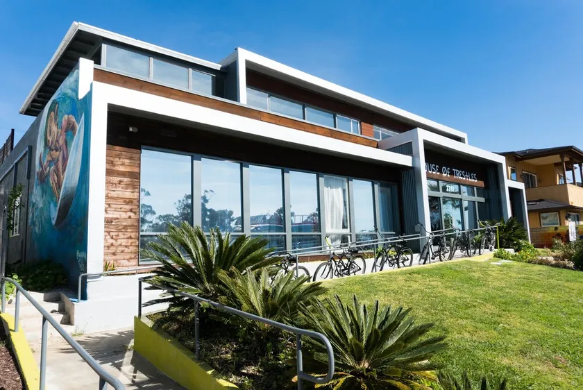 House of Trestles - Image 1
