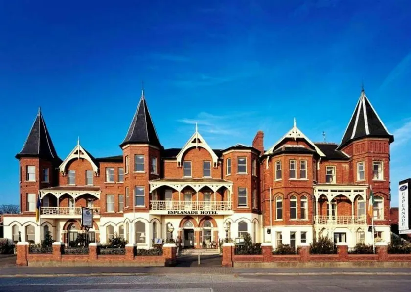 Esplanade Hotel - Image 1