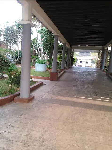 8 O Clock Lodge Condo Bandar Utama - Image 1