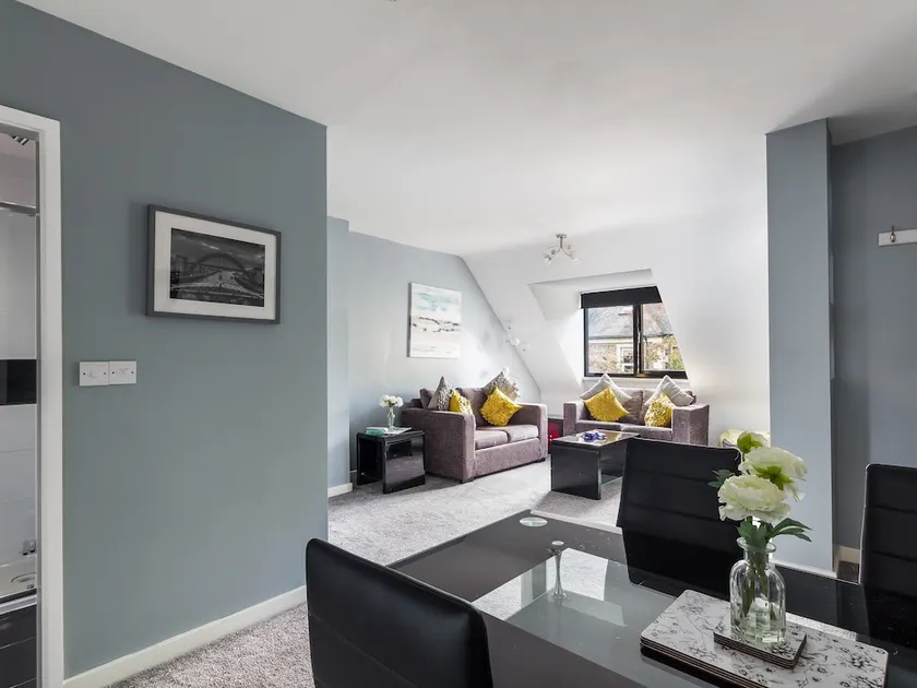 Portland Apartments 190 by #ShortStaysAway - Image 1