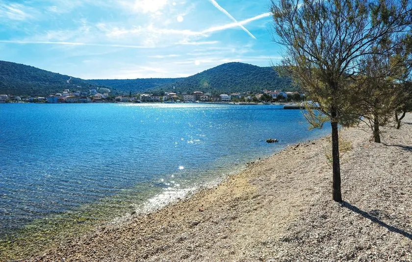 Nice Home in Vinisce With Wifi and 2 Bedrooms - Image 1
