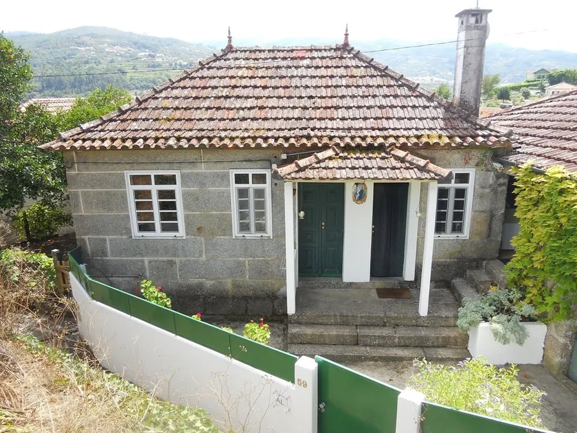 Charming 2-bed Cottage in Santa Marinha do Zezere - Image 1