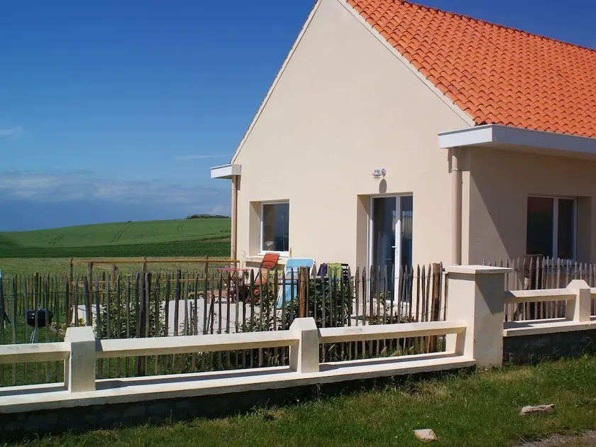 Fantastic Renovated House on the Opal Coast Cliffs - Image 1