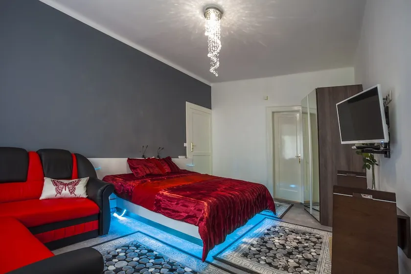 Penmoor Place Apartment - Image 1