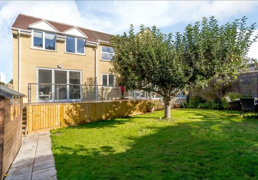 Bathwick Hideaway - Image 1