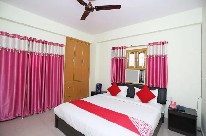 Hotel Vihar by OYO Rooms - Image 1