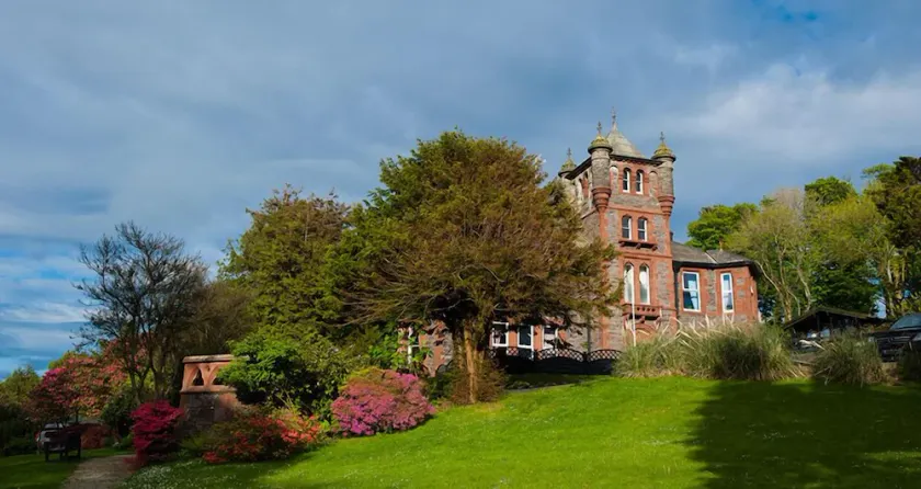 Brockwood Hall Lodges - Image 1