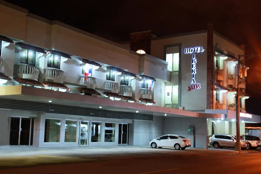 Hotel Iberia - Image 1