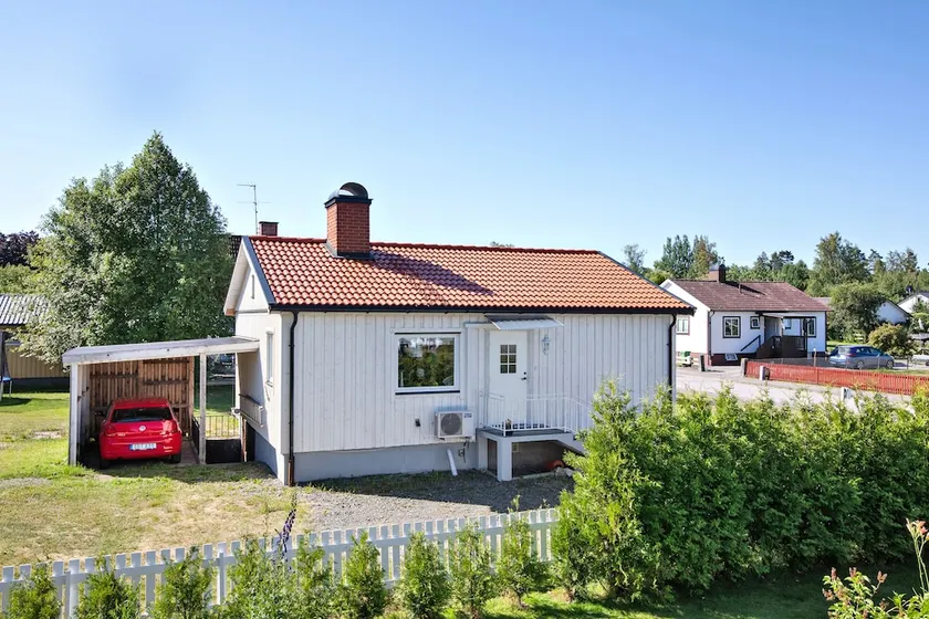 Entire Villa HomelyComfort, Laxå - Image 1
