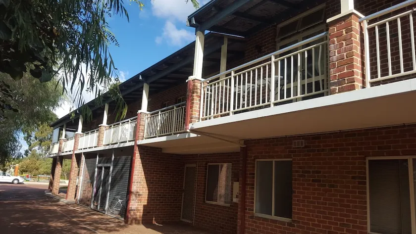 Dunsborough Beach Lodge - Image 1