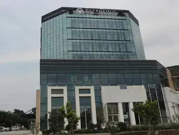 Jinjiang Metropolo Shanghai Bei Hotel - Image 1