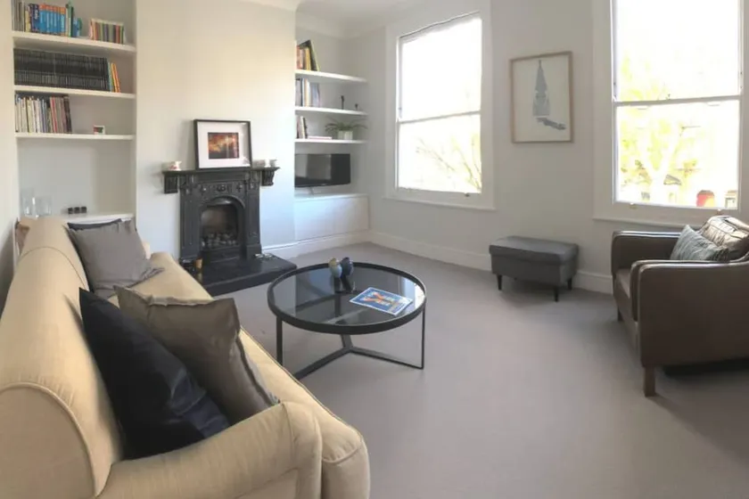 Cosy 1 Bedroom Renovated Apartment in Peckham - Image 1
