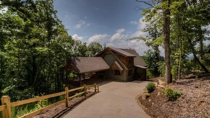 Uplifting by Escape to Blue Ridge - Image 1