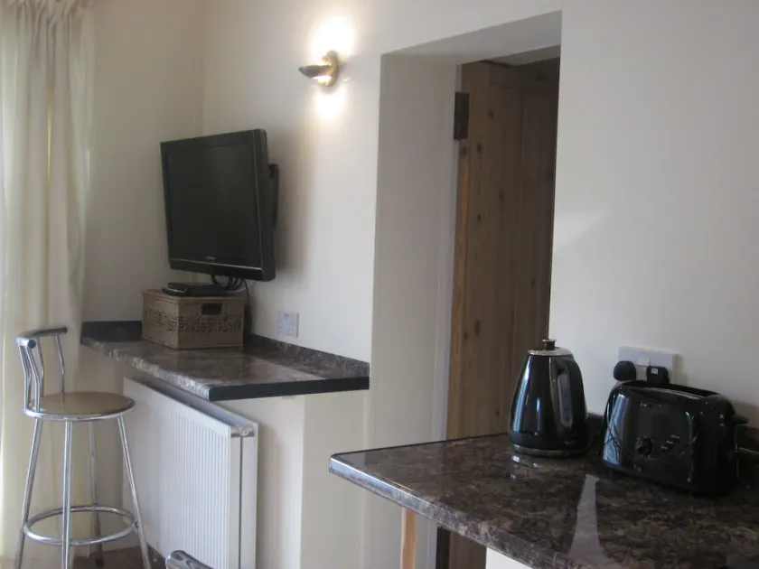Kendoon Apartment - Image 1