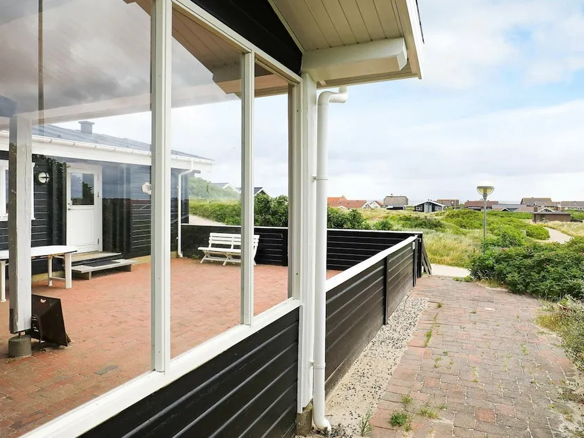 Enthralling Holiday Home in Hvide Sande Near Beach - Image 1