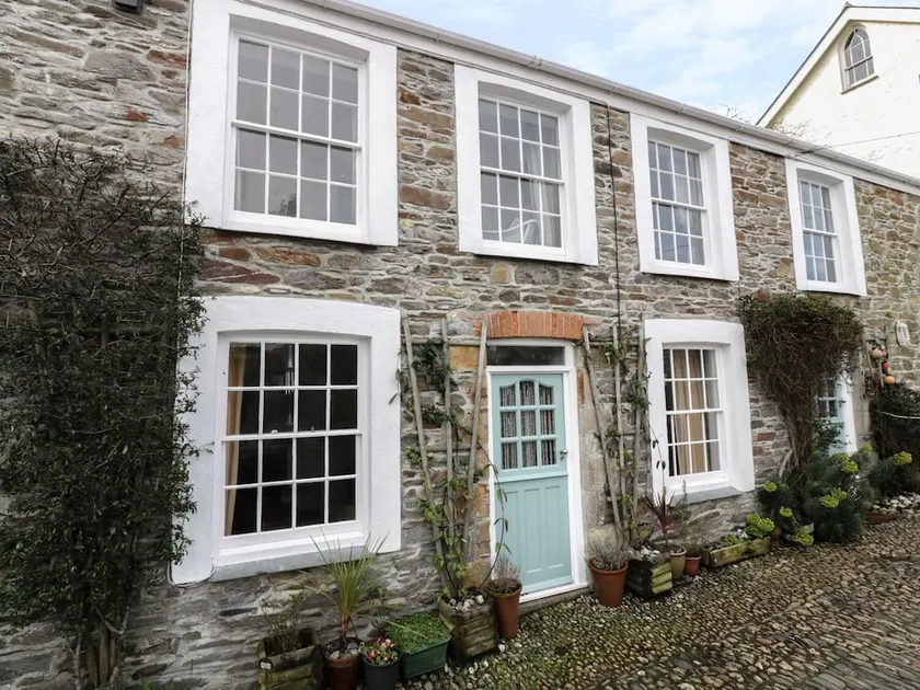 4 Elm Terrace - Image 1