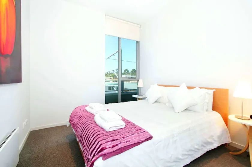 Penthouse St Kilda Style - Image 1