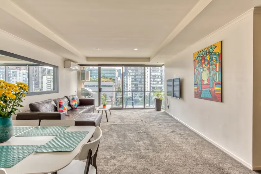 South Melbourne 2 Bed Parking - Image 1