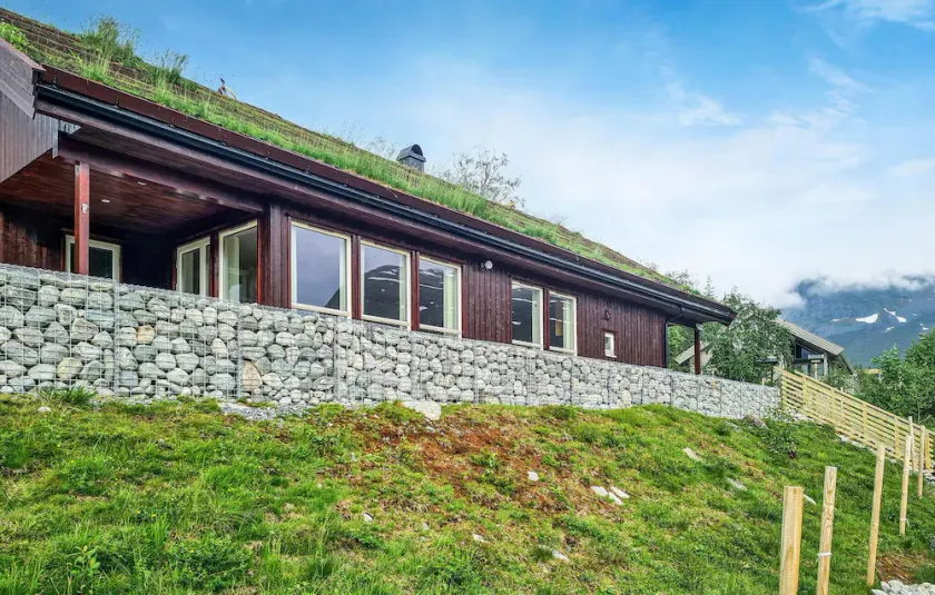 Nice Home in Stordal With 4 Bedrooms, Sauna and Wifi - Image 1