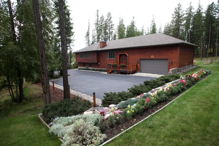 Meadow Lake View Bed and Breakfast - Image 1