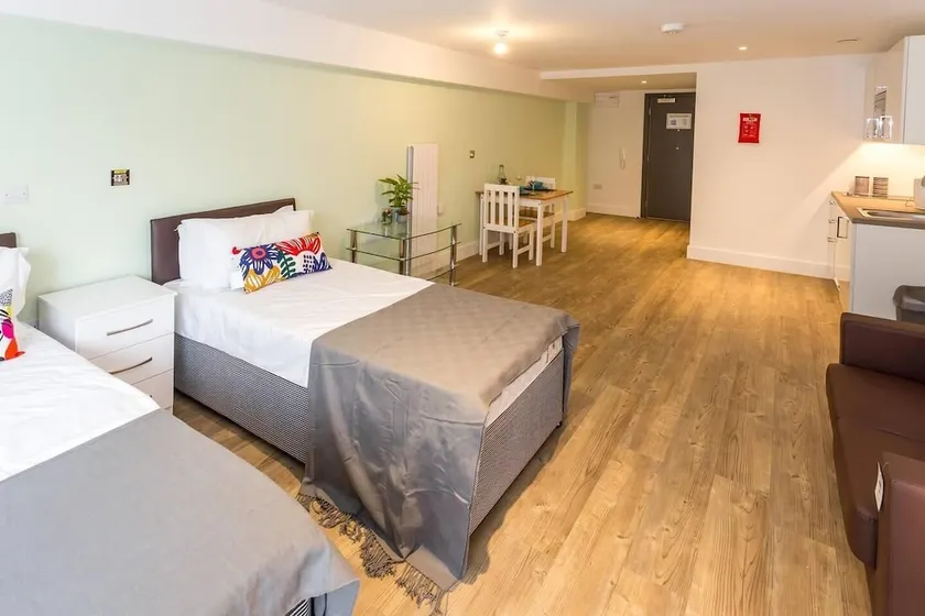 Twin Studio near Manchester! - Image 1