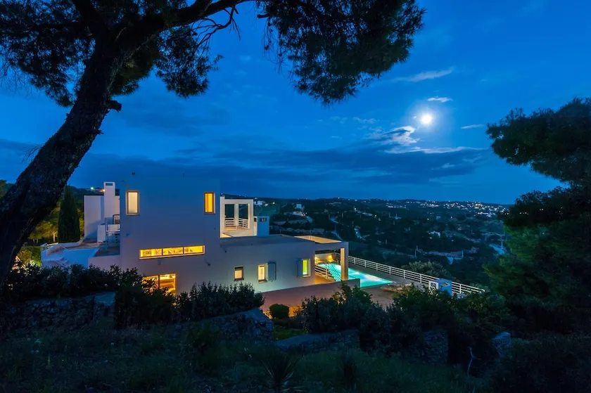 Jeannine's Villa - Image 1
