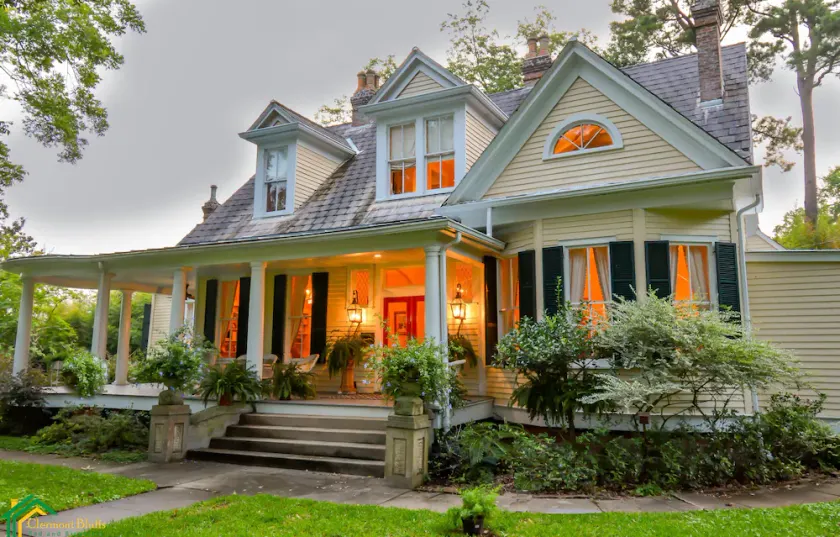 Clermont Bluffs Bed And Breakfast - Image 1