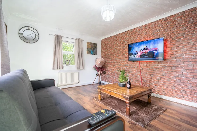 WM Property Serviced Accommodations - Image 1
