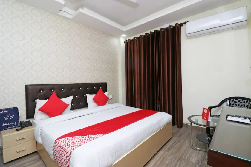 Nath Residency Guest House By OYO Rooms - Image 1