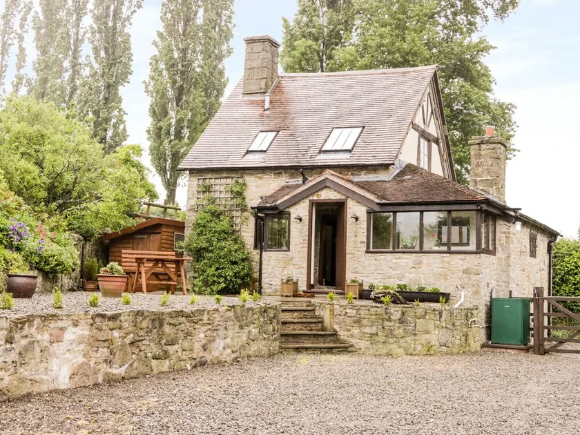 7 Gretton - Image 1