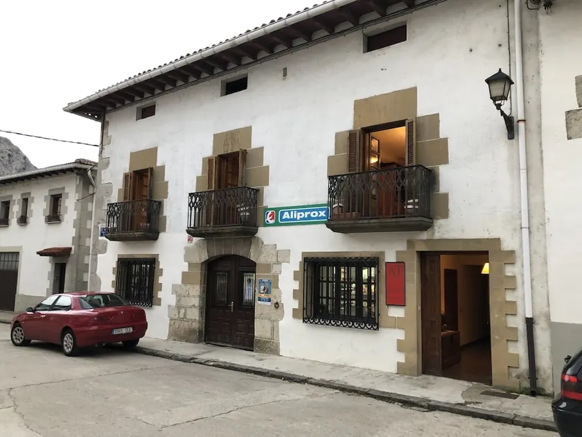 TuApartamento Huarte I - Image 1