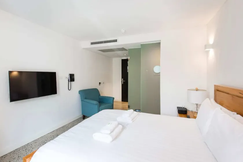 Stylish Studio With Balcony - Image 1