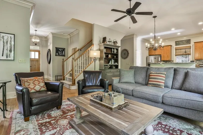 Laurel Landing - Image 1