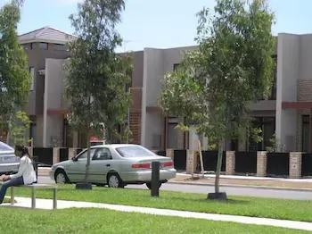 Insaa Serviced Apartments Dandenong - Image 1